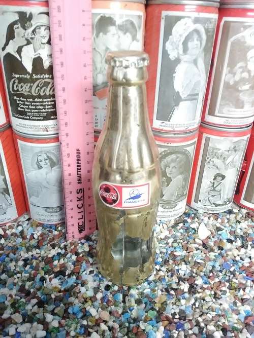 COCA COLA GOLD BOTTEL - FRANCE '98 - COLLECTABLE ITEM !!