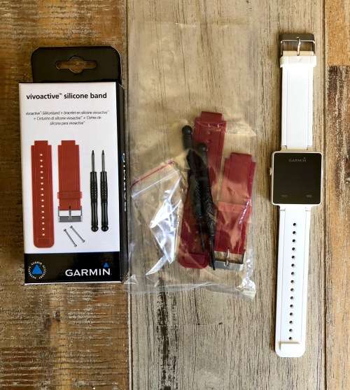 Garmin Vivoactive White Sports Watch with new silicone band plus free red band & HR monitor