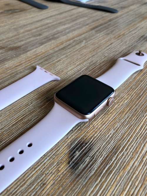 Apple Watch Series 3 - 42 mm Pink Sand Aluminium with Pink Sports Band
