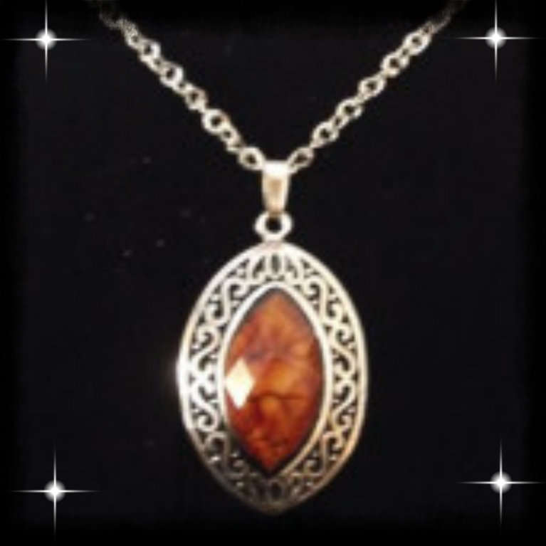 Retro AMBER Resin Gemstone ROUND Pendant Necklace