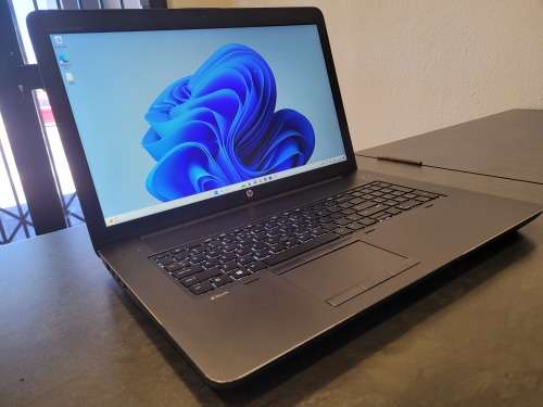 8gb Nvidia g/card!*HP ZBOOK 17 G3*i7-6820HQ*NVIDIA QUADRO M5000M*16GB RAM*512GB SSD*FHD*B&O SOUND*