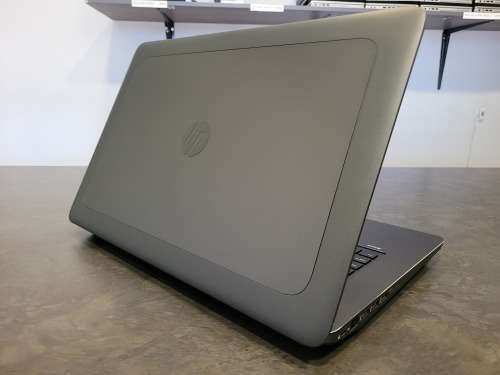 8gb Nvidia g/card!*HP ZBOOK 17 G3*i7-6820HQ*NVIDIA QUADRO M5000M*16GB RAM*512GB SSD*FHD*B&O SOUND*