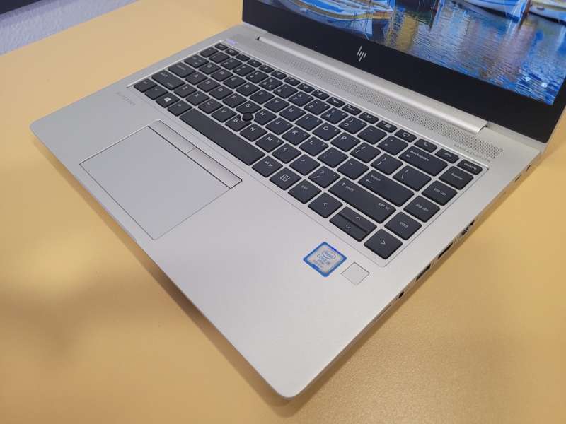 beautiful&fast!*HP ELITEBOOK 840 G5*i5-8350U*8GB RAM*256GB SSD*FHD*BACKLIT*UHD GRAPHICS