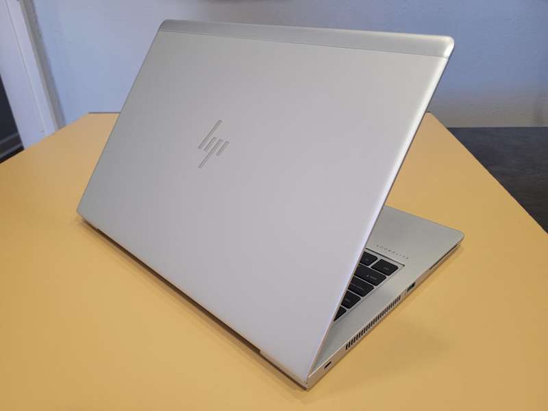 beautiful&fast!*HP ELITEBOOK 840 G5*i5-8350U*8GB RAM*256GB SSD*FHD*BACKLIT*UHD GRAPHICS