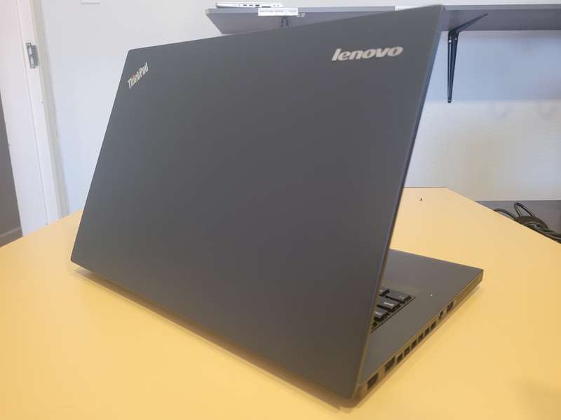 Fast!*Lenovo Thinkpad T450*i5-5300U*8gb ram*240gb ssd*HD+ DISPLAY*