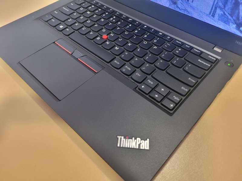 Fast!*Lenovo Thinkpad T450*i5-5300U*8gb ram*240gb ssd*HD+ DISPLAY*