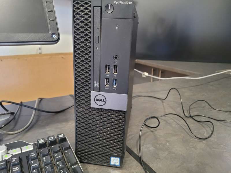 5 units available!*VERY FAST!*MINT*DELL OPTIPLEX 5040*i5-6500U*8GB RAM*256GB SSD