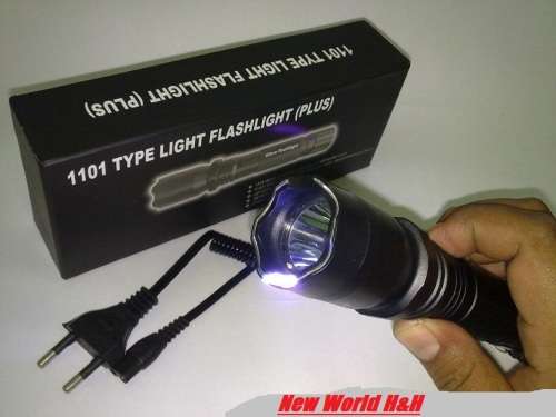 Torch Tazzer - 1101 Torch with built-in Tazzer