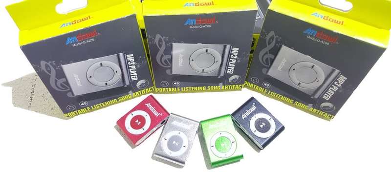 Mini MP3 Player, Bright Color MP3 Player with Clip Rechargeable 3.5mm