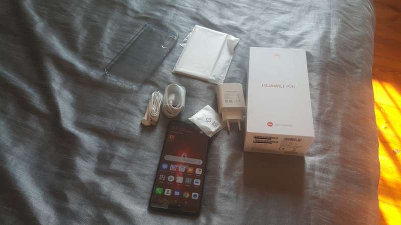 Mint Condition Huawei P20 128Gb Black In Box with Accessories