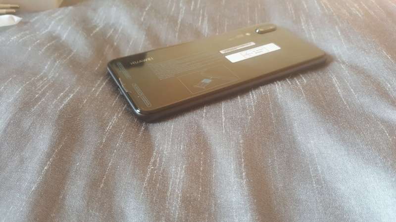 Mint Condition Huawei P20 128Gb Black In Box with Accessories