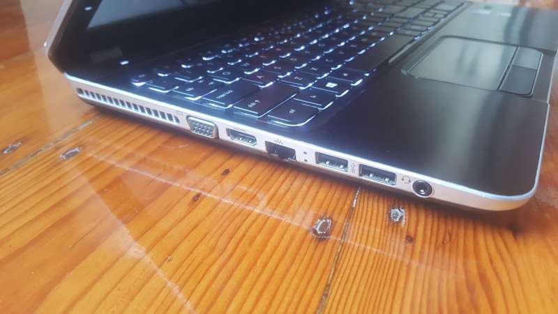 HP ENVY M6 CORE i5, 6GB RAM,750GB HDD,2GB 7670M,BEATS AUDIO, BACKLIT KB