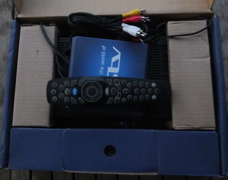 DSTV EXPLORA 2A