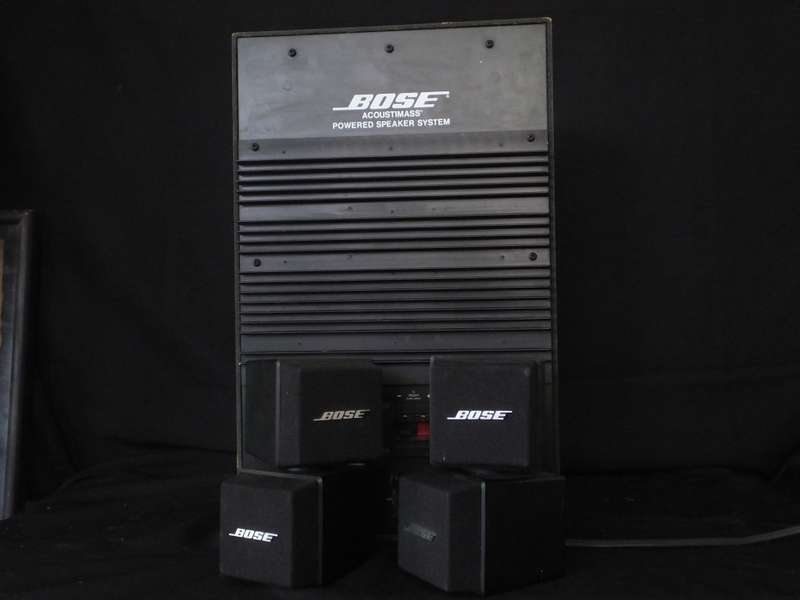 BOSE Acoustimass Powered Speaker System