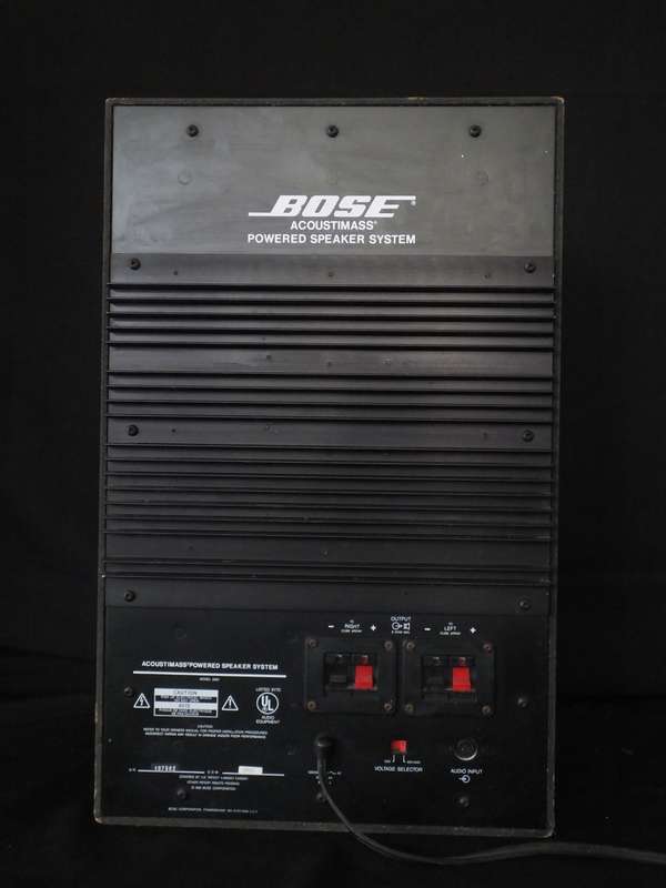 BOSE Acoustimass Powered Speaker System