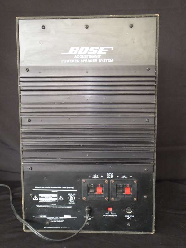 BOSE Acoustimass Powered Speaker System