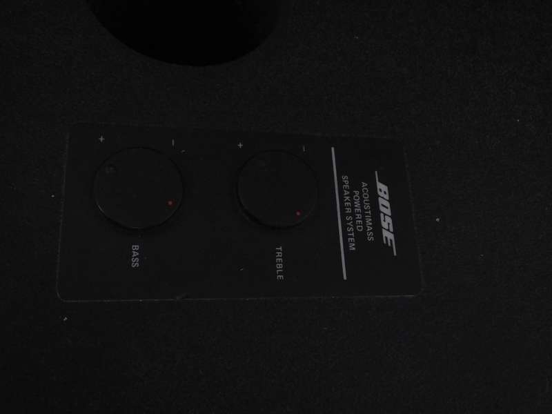 BOSE Acoustimass Powered Speaker System