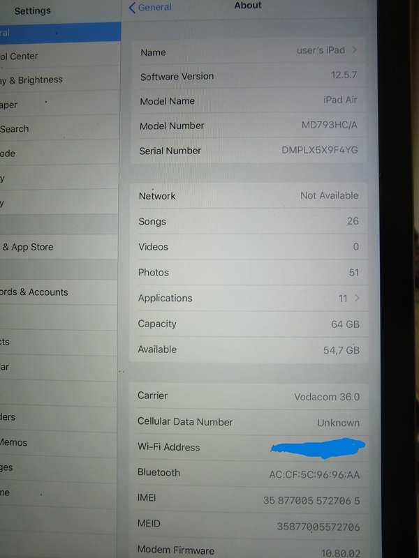 Apple iPad Air 64GB WiFi + Cellular / LTE with Original Apple Box in EXCELLENT Like New Condition