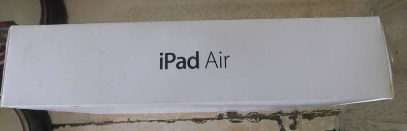 Apple iPad Air 64GB WiFi + Cellular / LTE with Original Apple Box in EXCELLENT Like New Condition