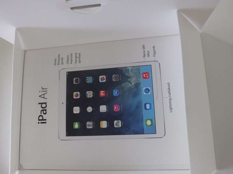 Apple iPad Air 64GB WiFi + Cellular / LTE with Original Apple Box in EXCELLENT Like New Condition