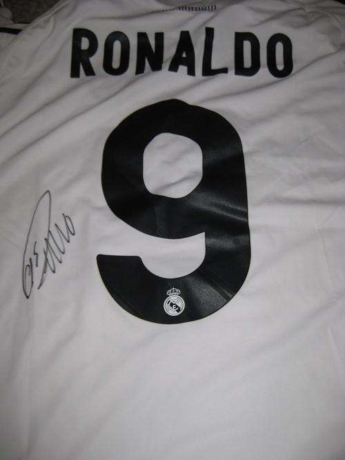 Cristiano RONALDO signed Real Madrid 2009/10 home shirt WOW