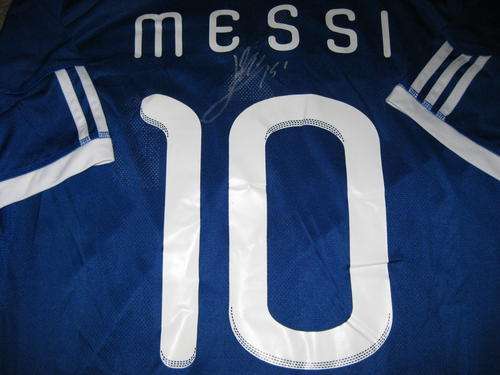 Lionel Messi signed Argentina 2010 World Cup away shirt