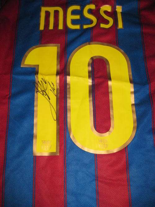 Lionel Messi signed Fc Barcelona 2010 home shirt