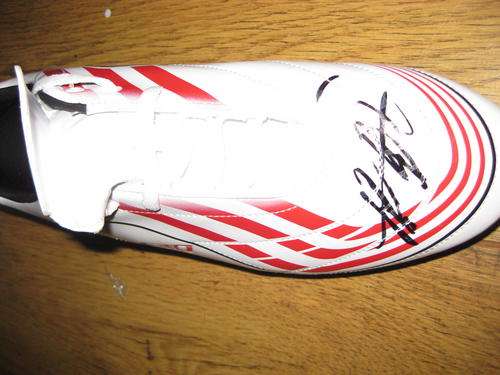 Ricardo KAKA signed Real Madrid & Brazil football boot!