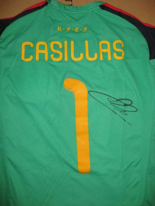 Iker Casillas signed Spain WC2010 Goalkeeper Shirt Jersey