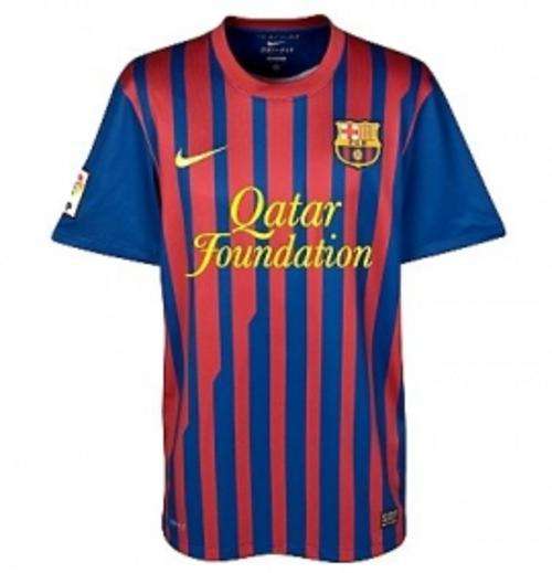 FC Barcelona NEW 2011-12 replica home shirt SMALL MENS