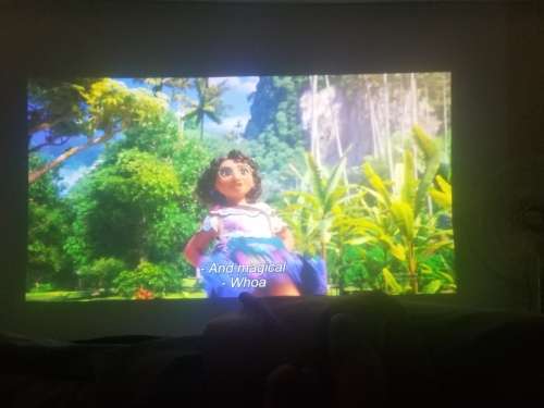 Epson EB-570 ULTRA SHORT THROW Projector + Esquire screen