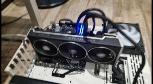 XFX Radeon RX 6700 XT Speedster QICK 319 Black 12GB GDDR6