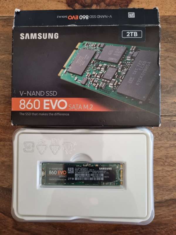 Samsung 860 Evo M.2 2TB Serial ATA III Internal SSD