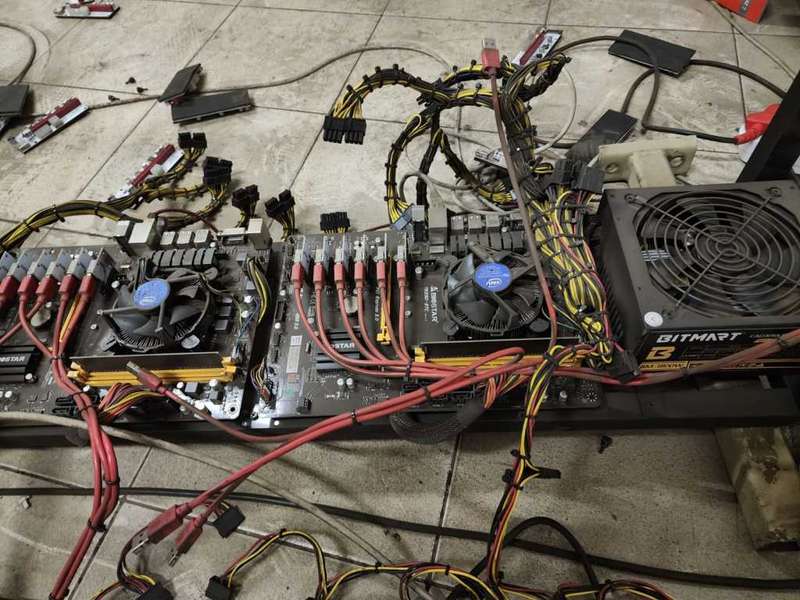 Crypto mining rig [12 card frame, 1800w PSUs]