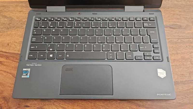 Dynabook Portégé X30W-J-13T 13.3-inch FHD 2-in-1 Laptop - Intel Core i7-1165G7 1TB SSD 16GB RAM LTE