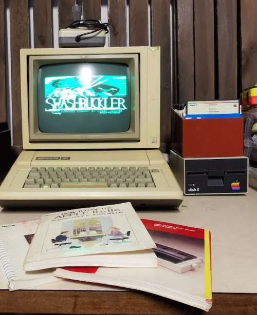 Apple IIe computer