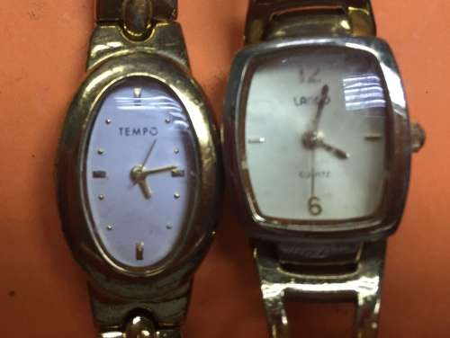 2x Ladies watches as is