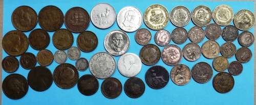 Small collection of coins including some foreign coins
