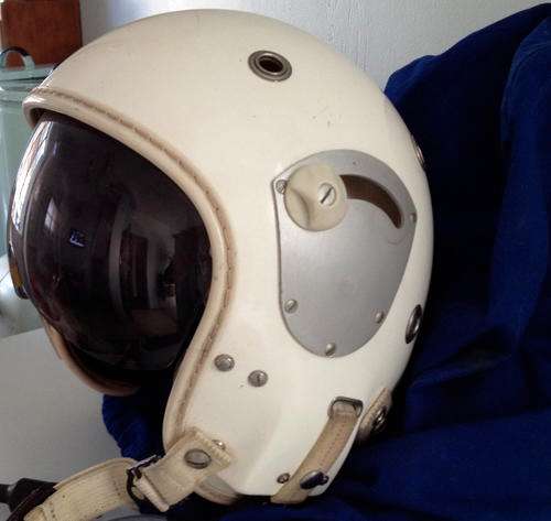 Fighter Pilot helmet 1977 Gueneau-Geno Type 316 Casque S.O.S. Made in Paris France mirage aircraft