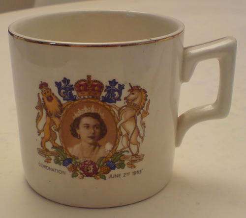 Royal Commemorative june 1953 coronation QUEEN ELIZABETH weatherby hanley england royal falcon ware