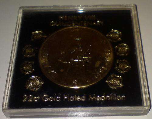 Henry VIII Quincentenary 22ct gold plated medallion coin 1491-1547 in box