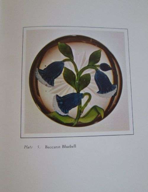 A Garland of Weights - Collecting Antique Glass Paperweights - Frank J. Manheim