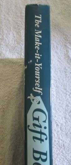 The Make-it-Yourself Gift Book - Reader`s Digest - Hardcover - 464 pages