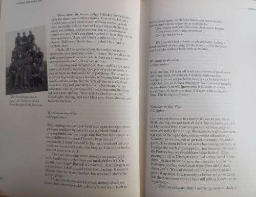 A Daisy for Dorothy - Pat Read -  A Love Story of a Family in Wartime - Hardcover - 224 pages