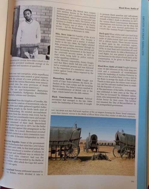 Reader`s Digest Illustrated Encyclopedia of Essential Knowledge
