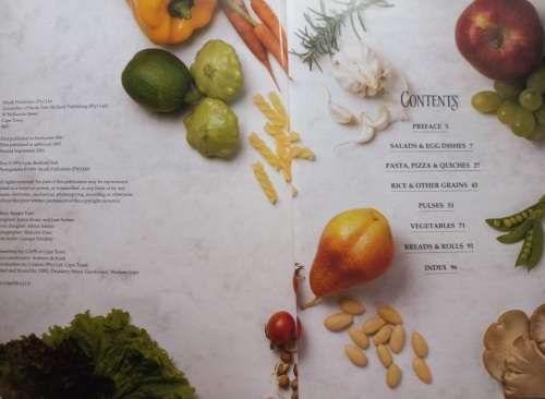 The Best of Vegetarian Cooking - Lynn Bedford Hall - Softcover - 96 Pages