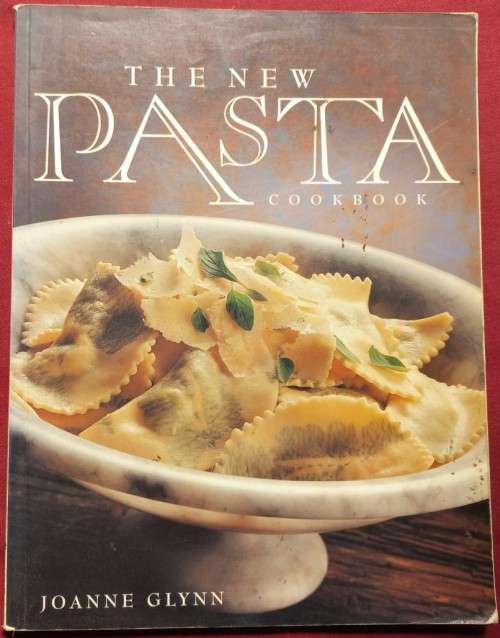 The New Pasta Cookbook - Joanne Glynn - Softcover - 96 pages