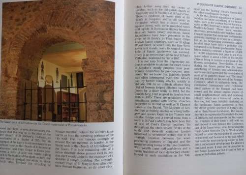 London Heritage - The Changing Style of a City - Michael Jenner - Hardcover - 255 Pages