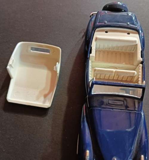 Collectable Lincoln Continental 1941 Car (Blue)