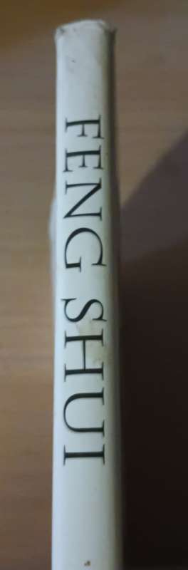 Feng Shui - A Practical Guide to Health, Wealth and Happiness-Karen Farrington - Hardcover - 96 pgs